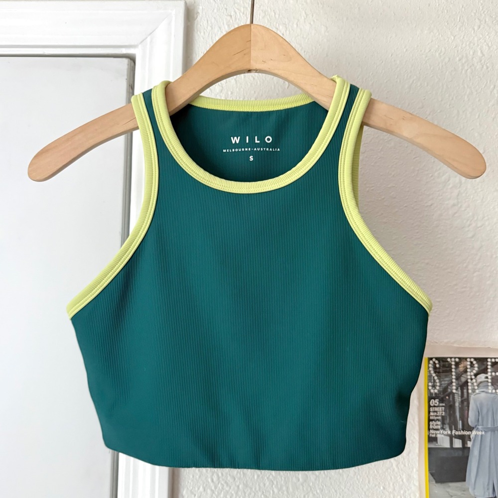 WILO‎ green athletic racer back nylon logo cropped tank top